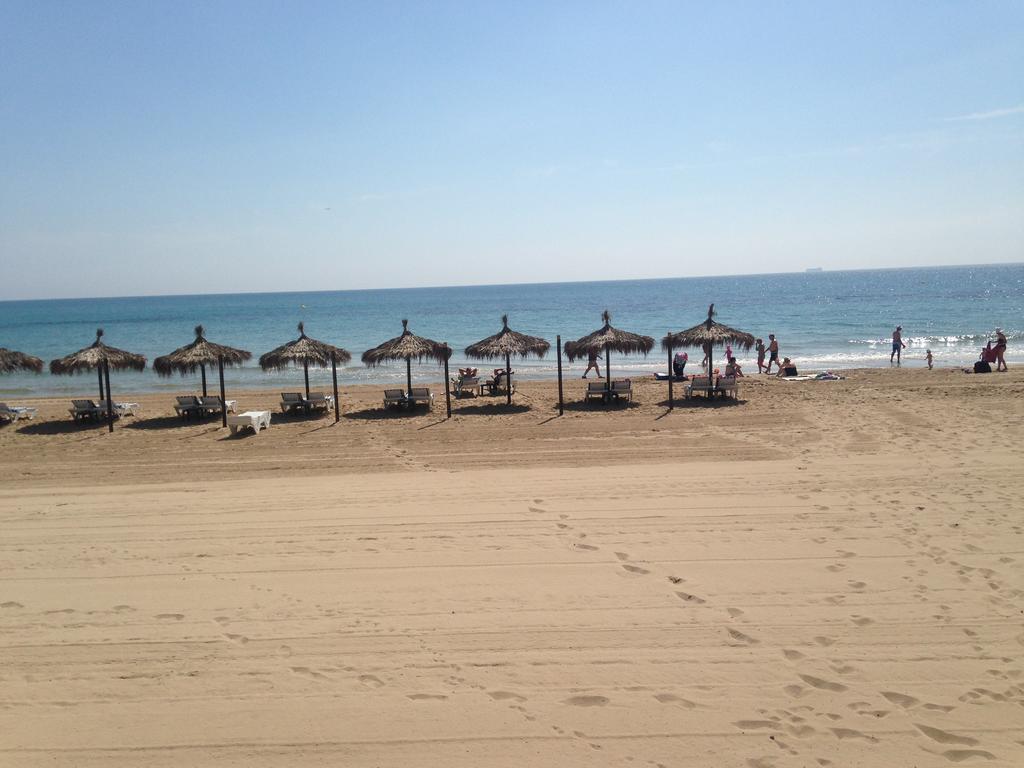 Apartamentos Arenales Del Sol Luaran gambar